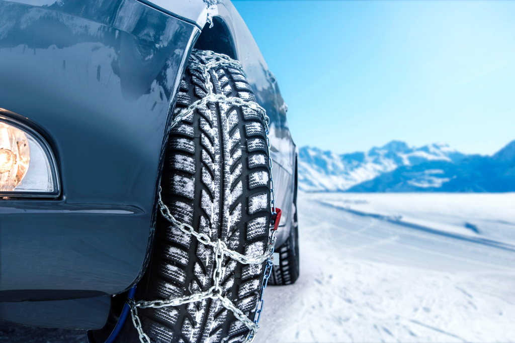 Cadenas para la nieve en neumáticos.